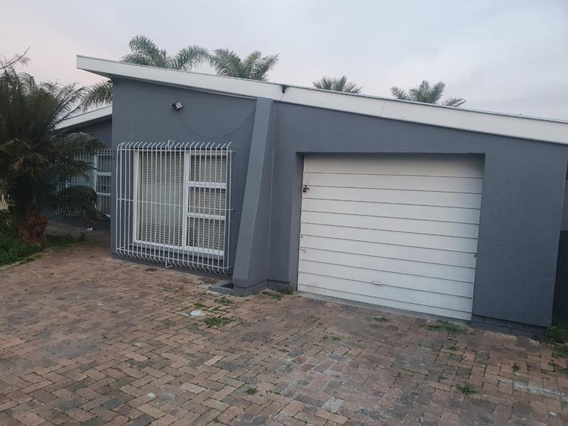 To Let 1 Bedroom Property for Rent in Oakdale Western Cape
